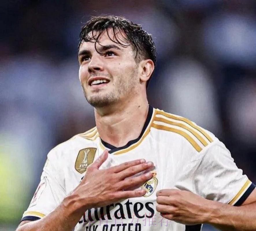 迪亚斯:皇马队内竞争激烈 我想尽我所能成为首发 迪亚斯:皇马队内竞争激烈 我想尽我所能成为首发